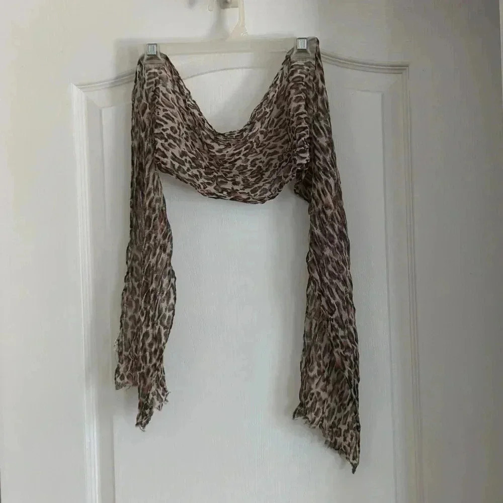 *Free With Purchase*Leopard print scarf